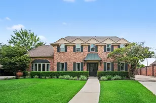 11119 Holly Springs Dr, Houston, TX 77042 - Photo 1