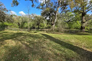 108 Van Winkle St, Lake Jackson, TX 77566 - Photo 21