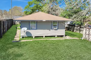 817 Church St, Crosby, TX 77532 - Photo 17