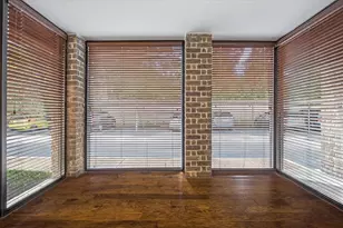 7555 Katy Fwy, Houston, TX 77024 - Photo 19