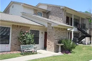 700 Piner St, Honey Grove, TX 75446 - Photo 3