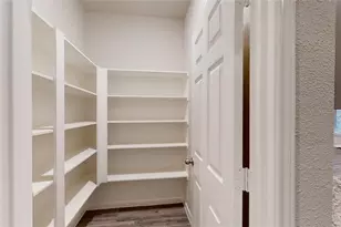 1031 Comal Trl, Dayton, TX 77535 - Photo 15