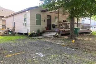 1413 Egypt St, Houston, TX 77009 - Photo 3
