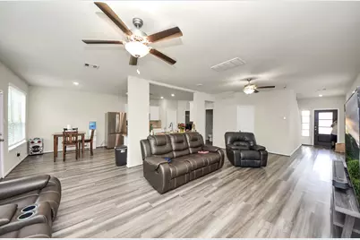 6050 Oakland Bluff Lane, Porter, TX 77365 - Photo 7