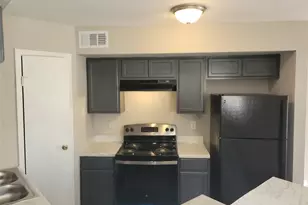 7200 W T C Jester Blvd, Houston, TX 77088 - Photo 1