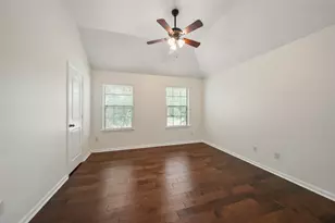 10402 Kingston Creek Ln, Cypress, TX 77433 - Photo 29