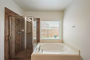 10402 Kingston Creek Ln, Cypress, TX 77433 - Photo 9
