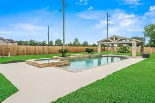 10402 Kingston Creek Ln, Cypress, TX 77433 - Photo 33