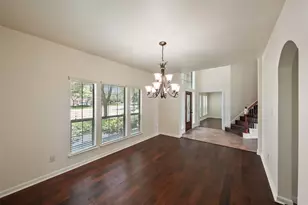10402 Kingston Creek Ln, Cypress, TX 77433 - Photo 19