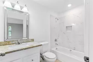 986 Dewalt St, Houston, TX 77088 - Photo 15