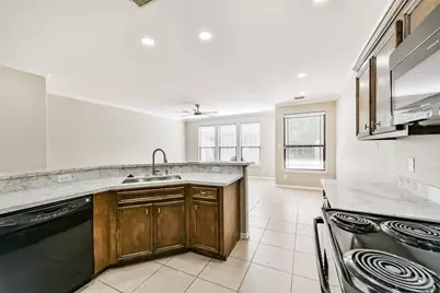 4214 Brinkley #B, Houston, TX 77051 - Photo 13