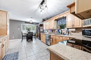 5404 Tanglebriar Dr, Dickinson, TX 77539 - Photo 13