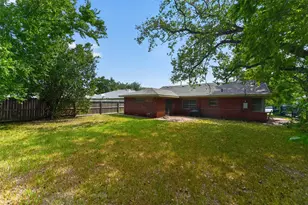 7822 Belbay St, Houston, TX 77033 - Photo 25
