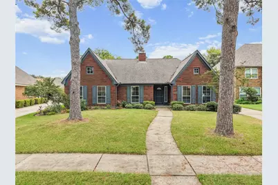 2105 Murfield Drive, League City, TX 77573 - Photo 1