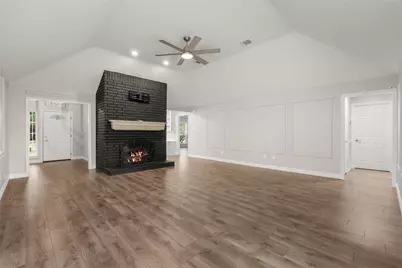 2105 Murfield Drive, League City, TX 77573 - Photo 7