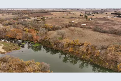 1505 Prairie Valley Road, West Point, TX 78963 - Photo 19