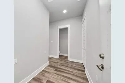 2507 Des Chaumes Street, Houston, TX 77026 - Photo 7