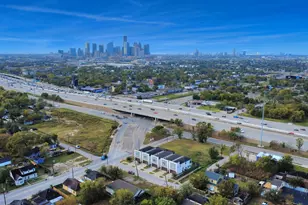 2507 Des Chaumes St, Houston, TX 77026 - Photo 5