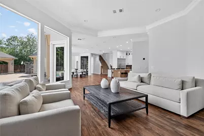 7 Spindrift Place, The Woodlands, TX 77381 - Photo 19