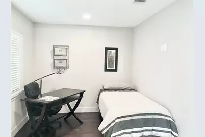 5250 Birdwood Road, Houston, TX 77096 - Photo 23
