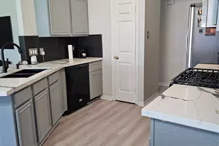 6423 Diamond Rock Dr, Katy, TX 77449 - Photo 5
