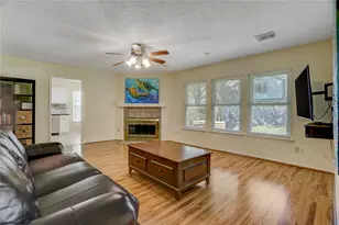 2513 Hadley Cir, Sugar Land, TX 77478 - Photo 11