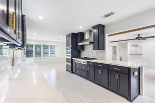 2006 Pine River Dr, Houston, TX 77339 - Photo 13