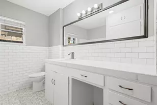 606 E 7th St, Houston, TX 77007 - Photo 9
