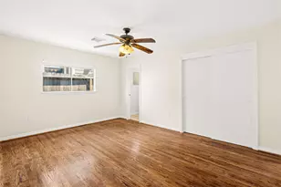 606 E 7th St, Houston, TX 77007 - Photo 11