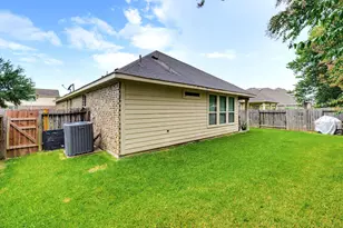 3814 Raintree Village Dr, Katy, TX 77449 - Photo 27