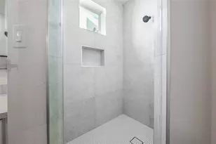 7606 Victory Reserve St, Houston, TX 77088 - Photo 23