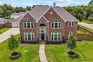 403 Trail Head St, Friendswood, TX 77546 - Photo 3
