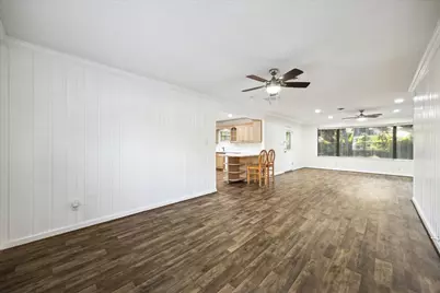 1309 Centennial Drive, Houston, TX 77055 - Photo 9