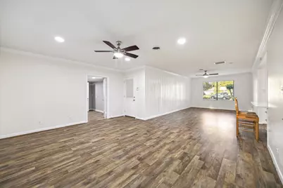 1309 Centennial Drive, Houston, TX 77055 - Photo 11