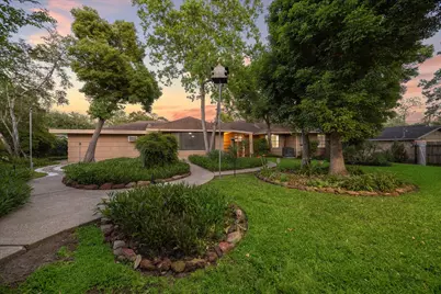 1309 Centennial Drive, Houston, TX 77055 - Photo 39