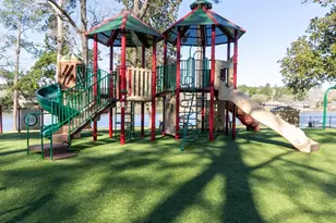 2020 E Lake Dr, Huntsville, TX 77340 - Photo 17