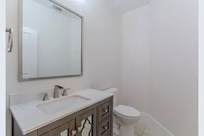 7 Stickley Court, The Woodlands, TX 77382 - Photo 19