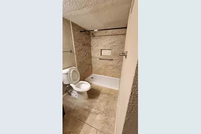 2818 S Bartell Drive #7, Houston, TX 77054 - Photo 7