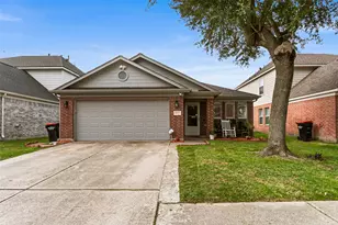 1823 Tomlinson Trail Dr, Houston, TX 77067 - Photo 1
