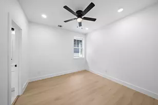 1307 Amundsen St N, Houston, TX 77009 - Photo 21