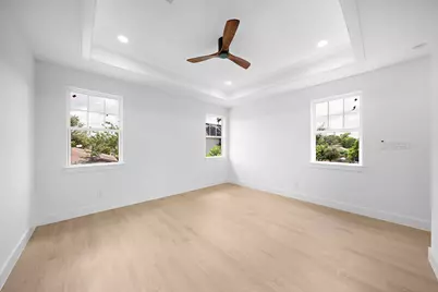 1307 Amundsen St N, Houston, TX 77009 - Photo 11