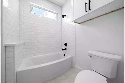 1307 Amundsen St N, Houston, TX 77009 - Photo 19