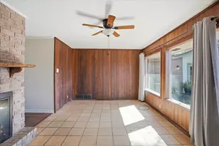 501 Dolphin Pl, Corpus Christi, TX 78411 - Photo 5