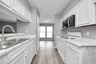 13603 Ravensway Dr, Cypress, TX 77429 - Photo 3