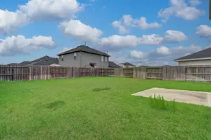 18906 Sorento Bay Ln, Hockley, TX 77447 - Photo 33