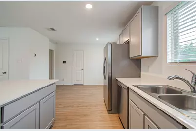 18906 Sorento Bay Lane, Hockley, TX 77447 - Photo 13
