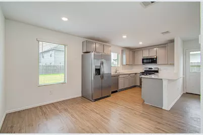 18906 Sorento Bay Lane, Hockley, TX 77447 - Photo 9