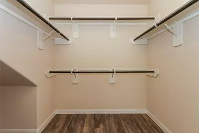 6046 Peaceful Ridge Drive, Houston, TX 77048 - Photo 9