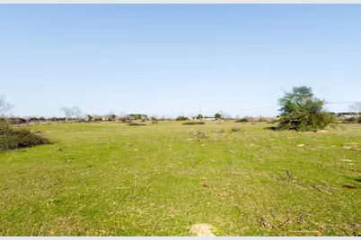 682 Schultz Road S, Sealy, TX 77474 - Photo 25