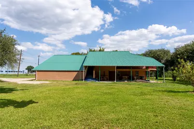 3245 W Highway 6, Alvin, TX 77511 - Photo 11